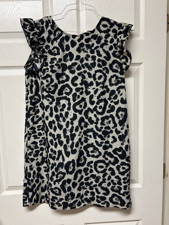 Emery Rose Dresses & Skirts - Summer Cheetah Animal Print Dress Sz M Lightweight Ruffle Sleeveless Black Gray
